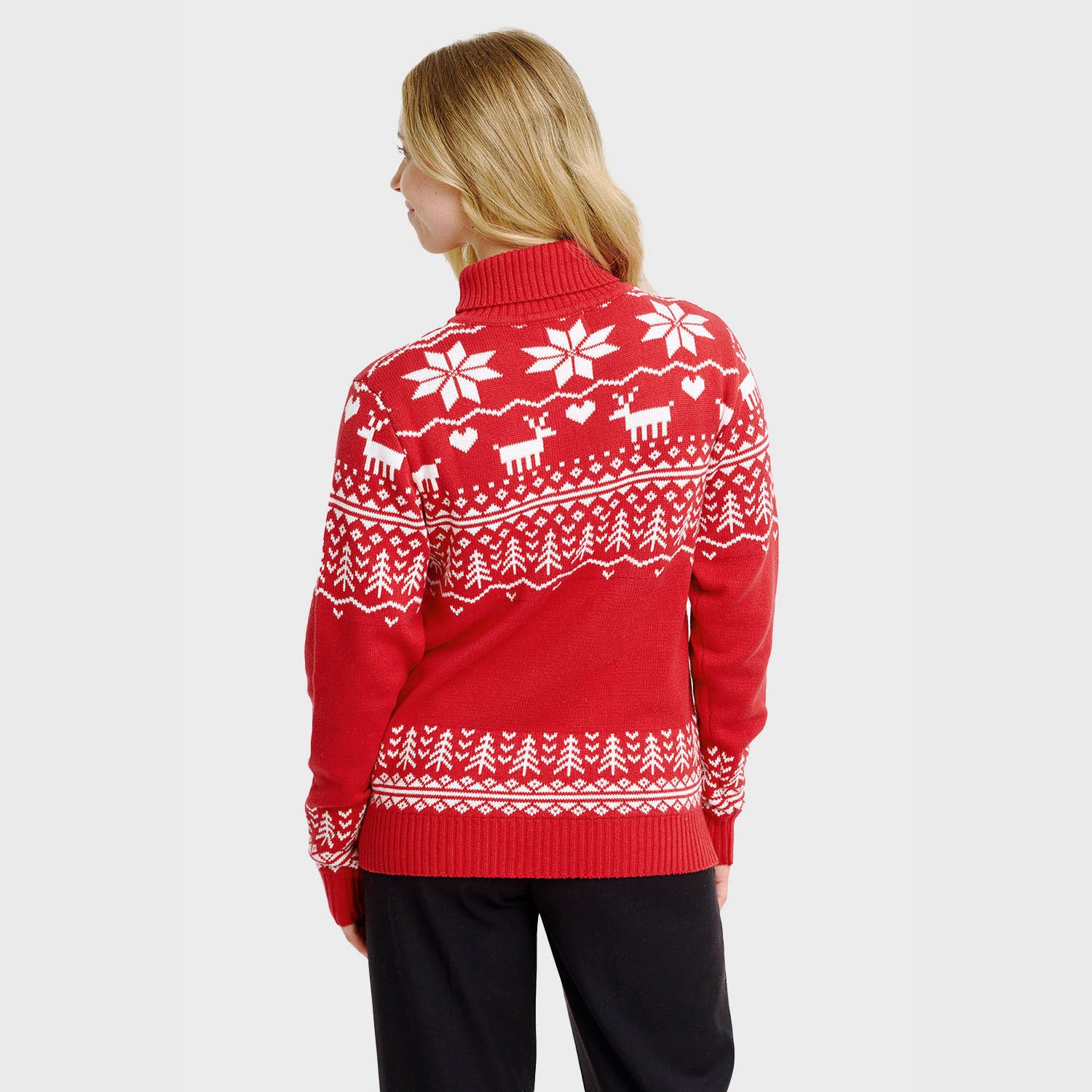 The greenlandish red turtleneck - Dame.